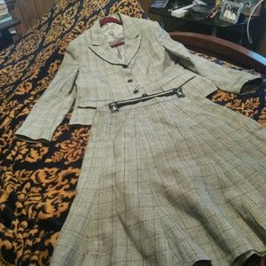 Ladies Two Piece Suit